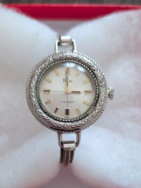 Vintage Pedre 17 Jewels Womens Manual Wind Silvertone Watch